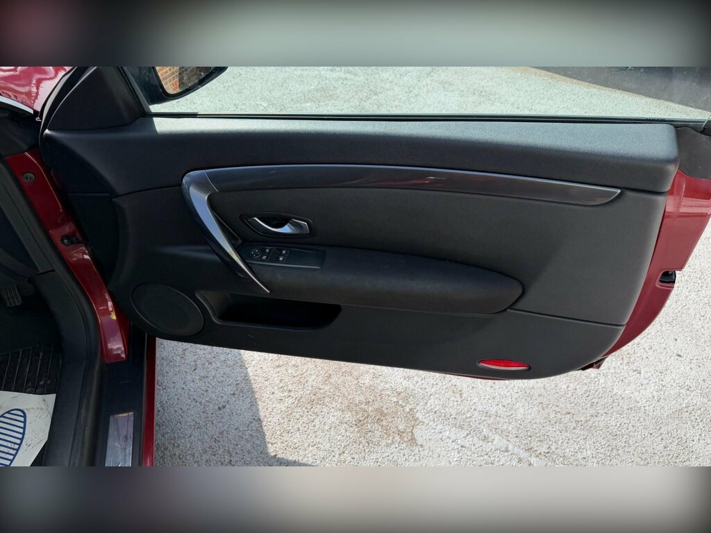 Renault Laguna 2.0 Dci 175 Dynamique Tomtom Initiale L Grey #16