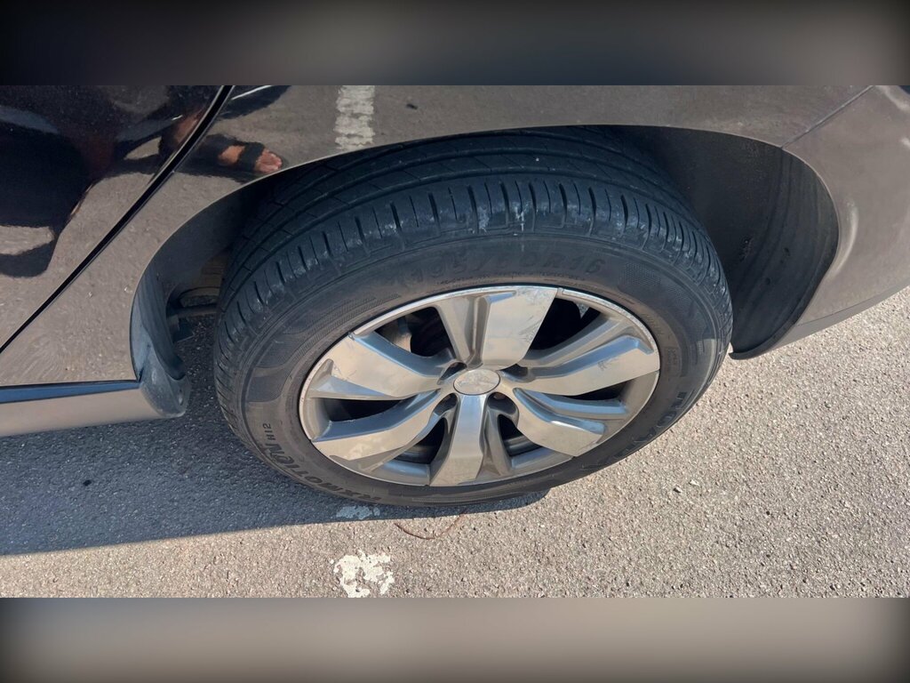Peugeot 2008 1.2 Vti Allure Euro 5 Black #5