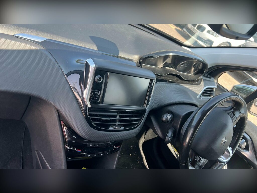 Peugeot 2008 Active Grey #8