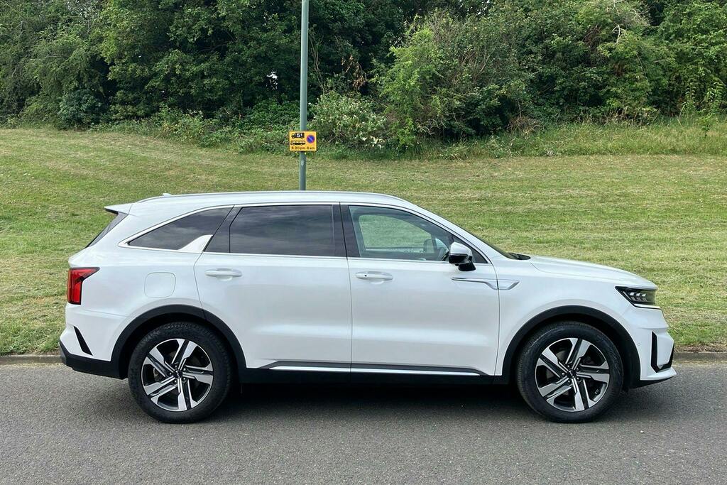 Kia Sorento 1.6 T Gdi 13.8Kwh 4 Suv Plug In Hybrid White #5