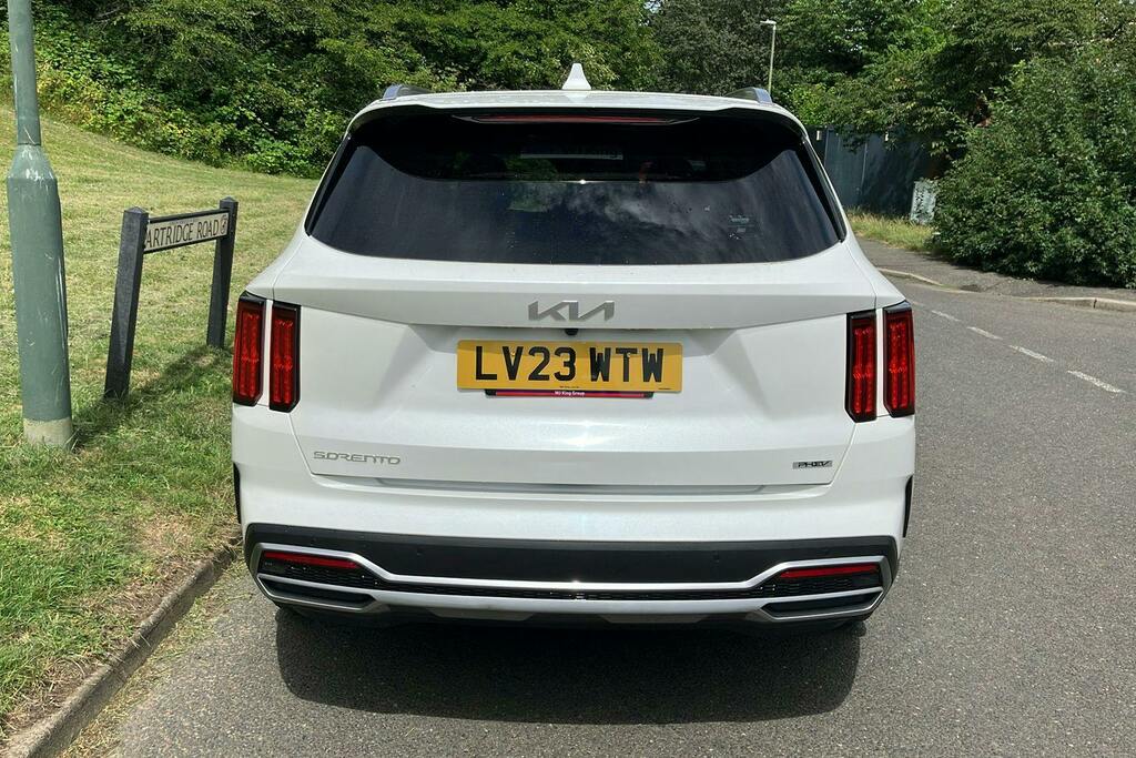 Kia Sorento 1.6 T Gdi 13.8Kwh 4 Suv Plug In Hybrid White #6