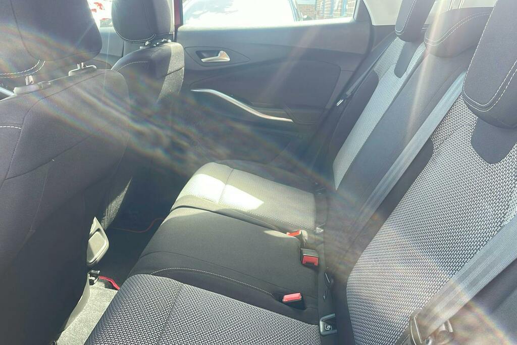 Vauxhall Grandland X 1.2 Turbo Gpf Se Suv GF20JOJ Red #4