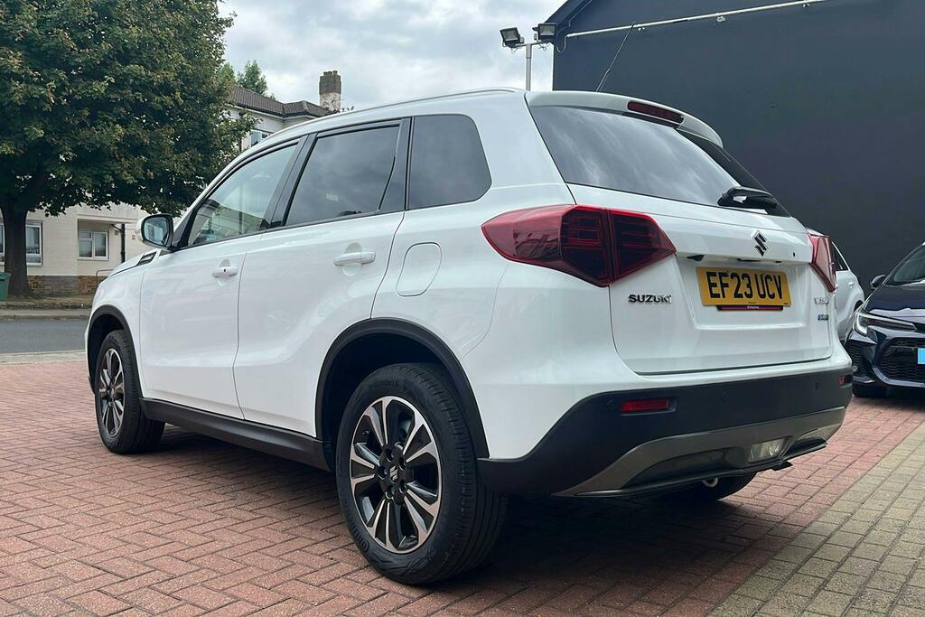 Suzuki Vitara 1.5 Sz5 Suv Hybrid Ags White #2