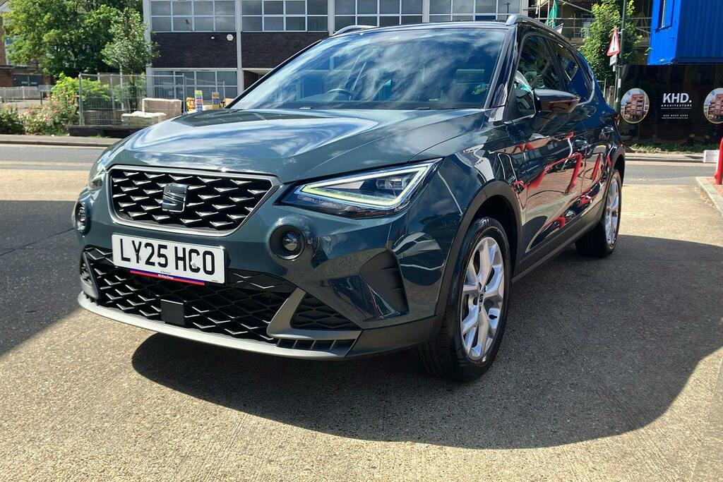Seat Arona 1.0 Tsi Xperience Lux Suv Dsg Black #26