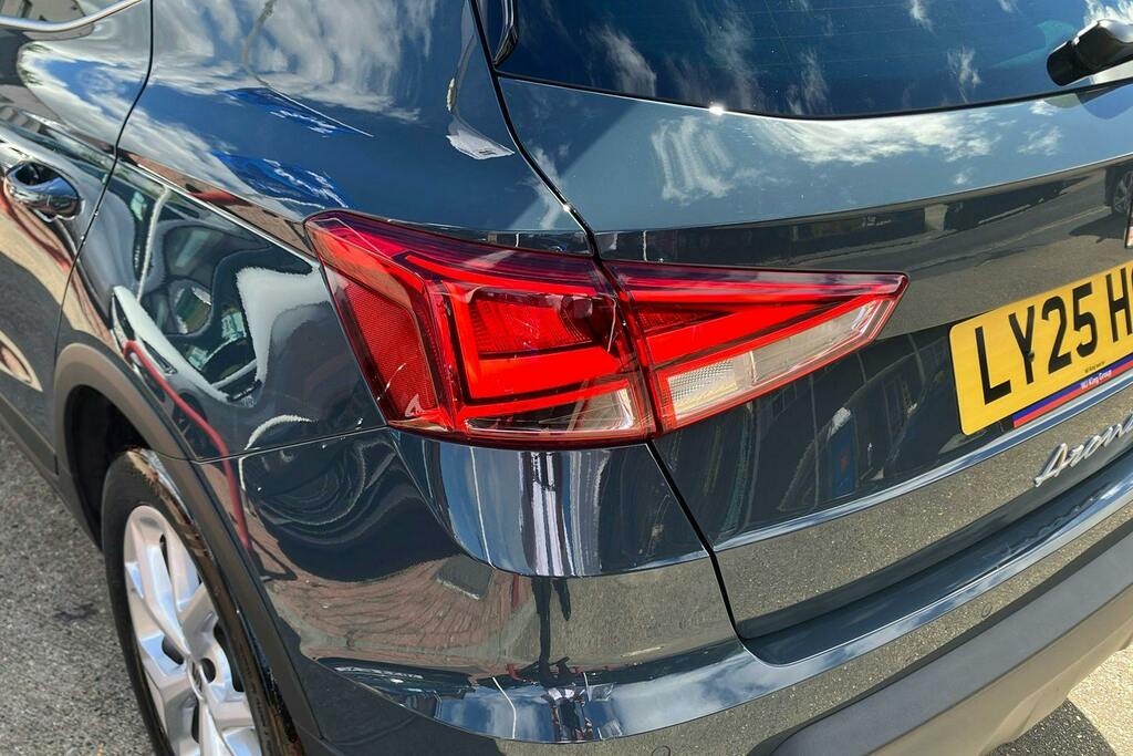 Seat Arona 1.0 Tsi Xperience Lux Suv Dsg Black #25