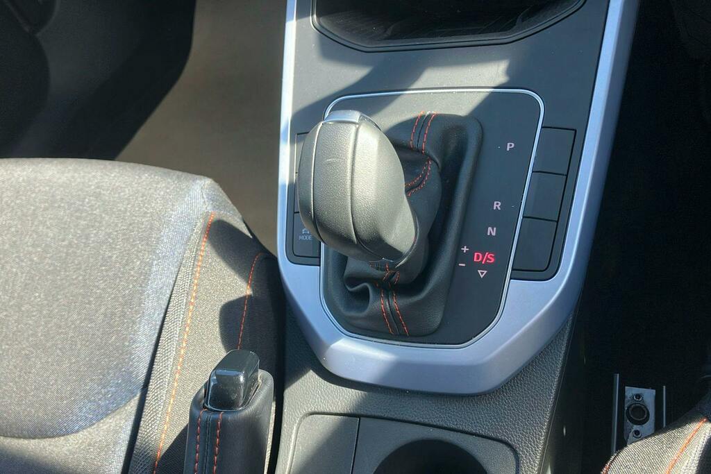 Seat Arona 1.0 Tsi Xperience Lux Suv Dsg Black #35