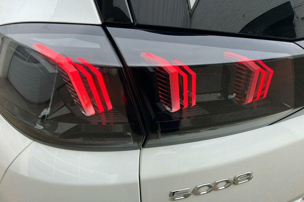 Peugeot 5008 1.2 Puretech Gt Eat8 2023 Black #25