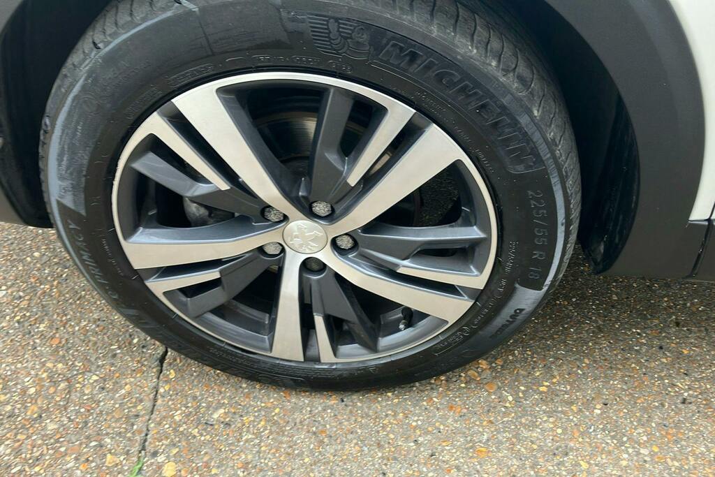 Peugeot 5008 1.2 Puretech Gt Eat8 2023 Black #48