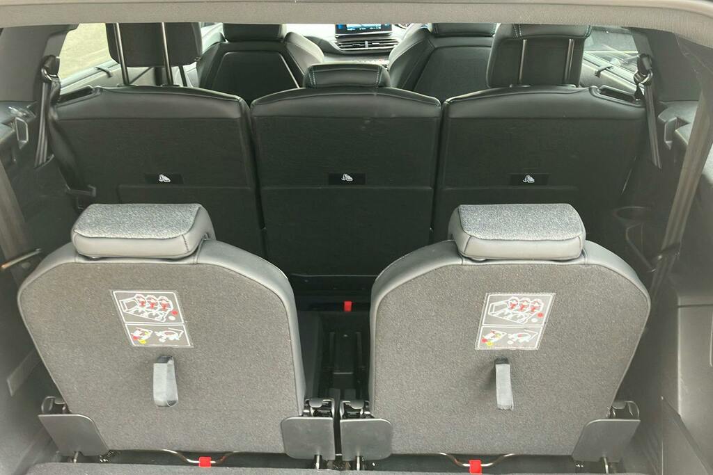 Peugeot 5008 1.2 Puretech Gt Eat8 2023 Black #32