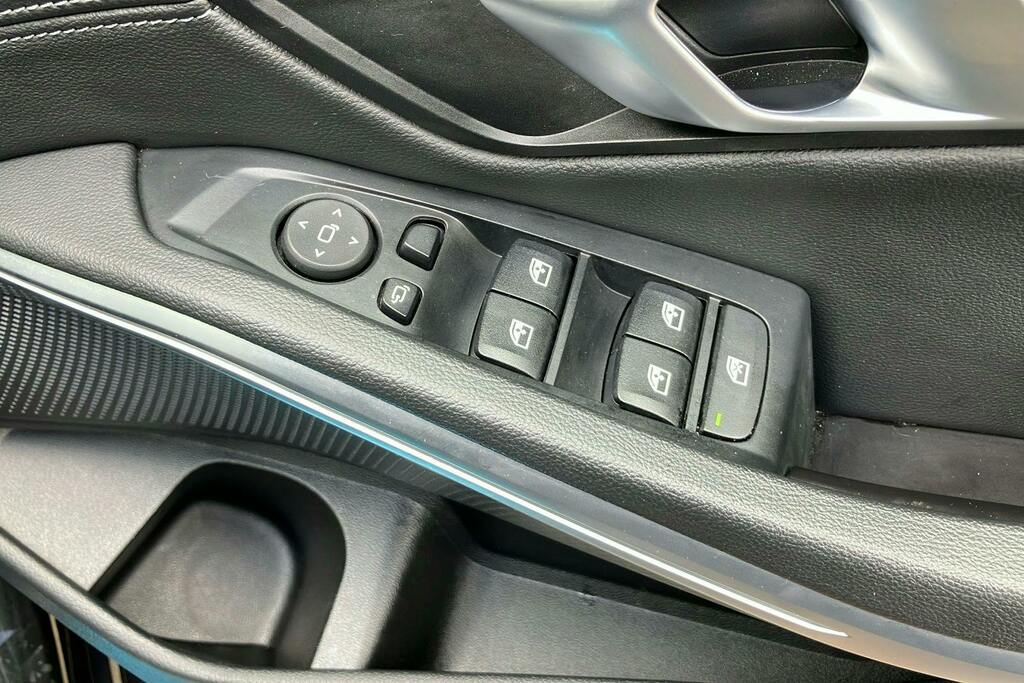 BMW 3 Series 320I Xdrive M Sport Saloon  #15