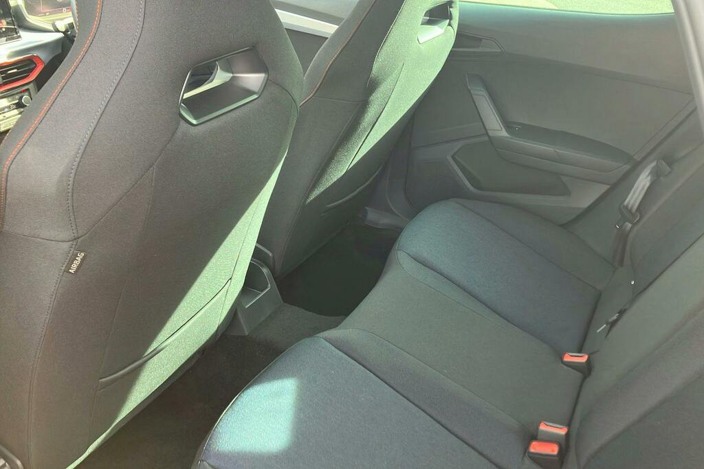Seat Ibiza 1.0 Tsi Fr Black Edition Hatchback Dsg #4