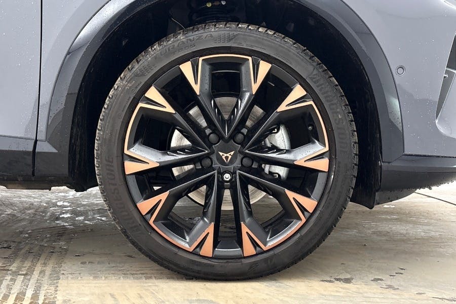 Cupra Formentor 1.5 Etsi V3 Suv Hybrid Dsg Black #5