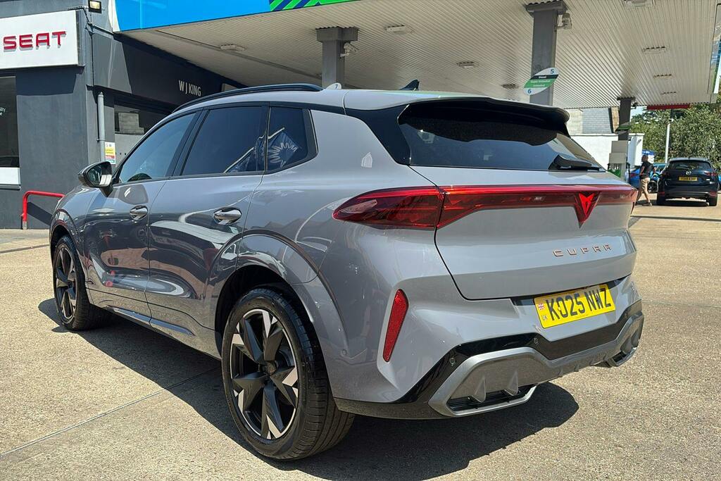 Cupra Terramar 1.5 Etsi V2 Suv Hybrid Dsg KO25NWZ Grey #2