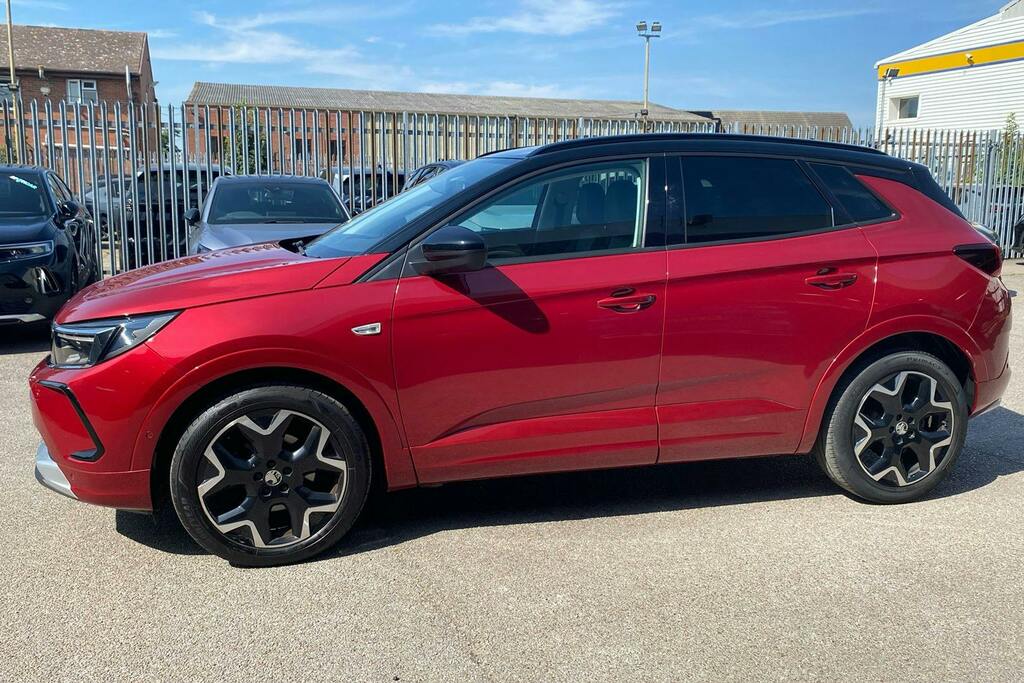 Vauxhall Grandland 1.2 Turbo Ultimate Suv Red #4