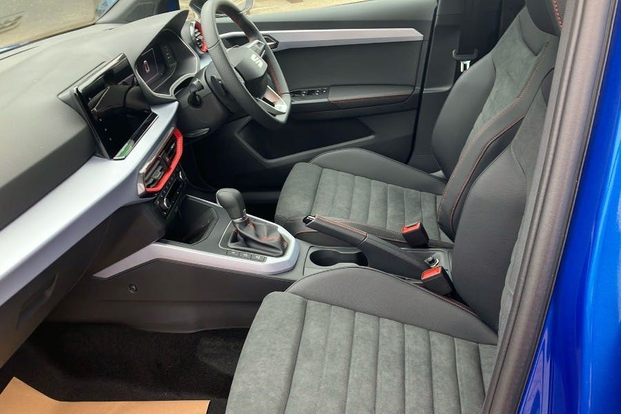 Seat Arona 1.0 Tsi Fr Sport Suv Dsg White #3