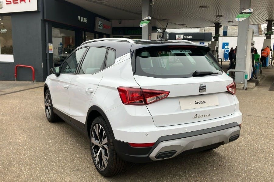 Seat Arona 1.0 Tsi Xperience Lux Suv Dsg White #2