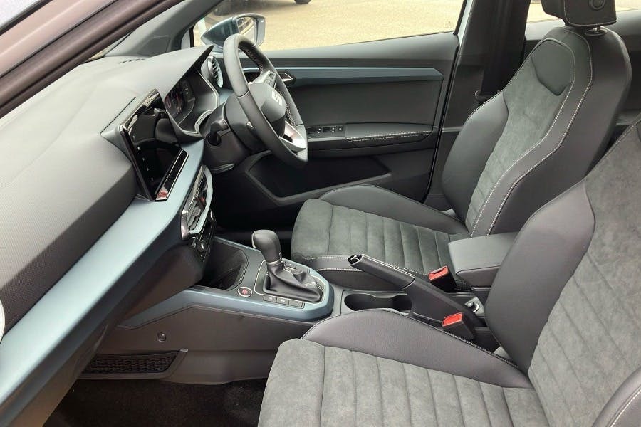 Seat Arona 1.0 Tsi Xperience Lux Suv Dsg White #3