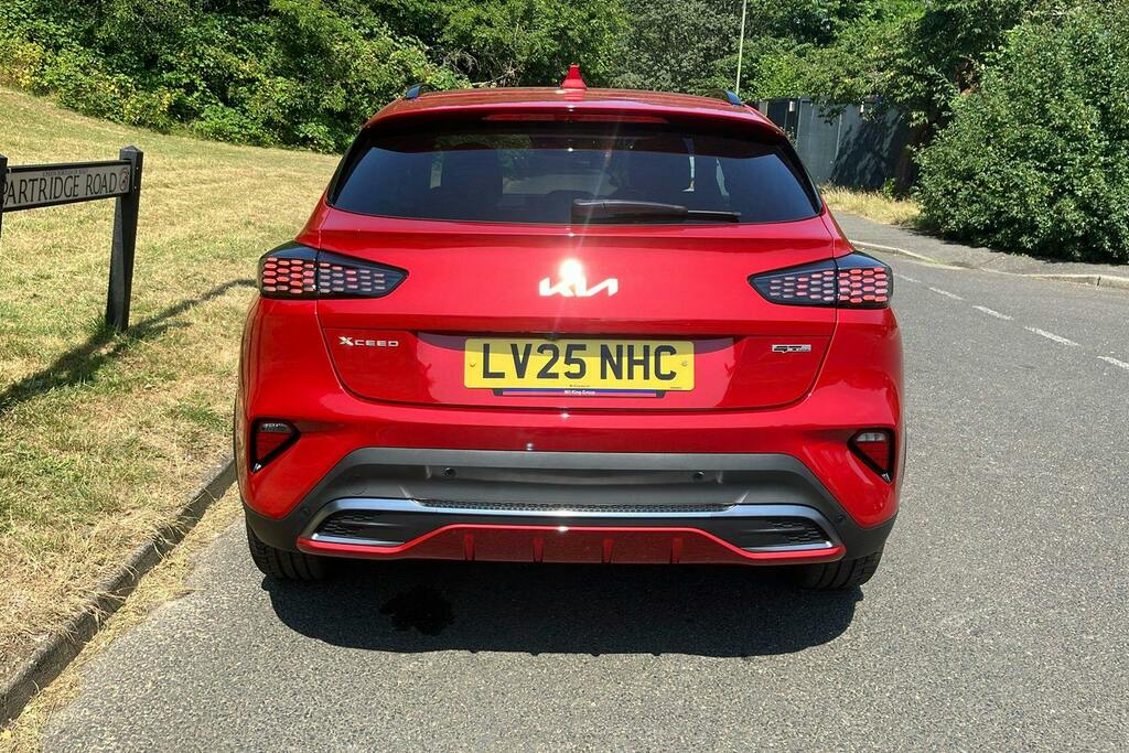 Kia Xceed 1.5 T Gdi Gt Line Suv Red #6