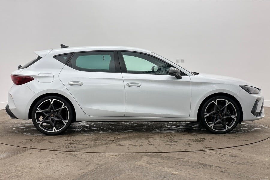 Cupra Leon 1.5 Etsi 150 V2 Dsg White #4