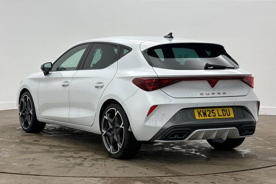 Cupra Leon 1.5 Etsi 150 V2 Dsg White #3
