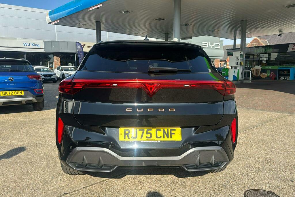 Cupra Terramar 1.5 Etsi V2 Suv Hybrid Dsg Black #6