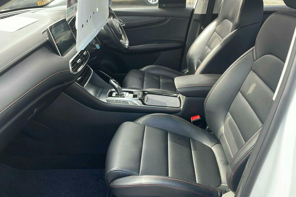 MG HS 1.5 T Gdi Excite Suv Dct White #3