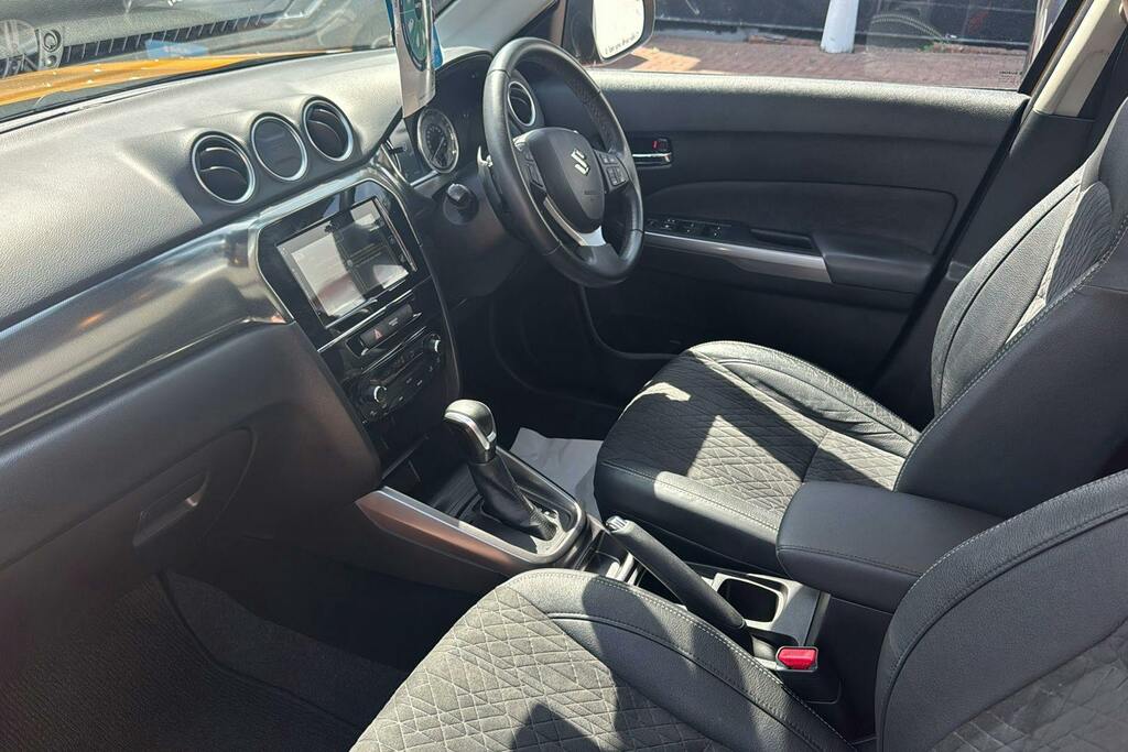 Suzuki Vitara 1.5 Sz5 Suv Hybrid Ags Yellow #3