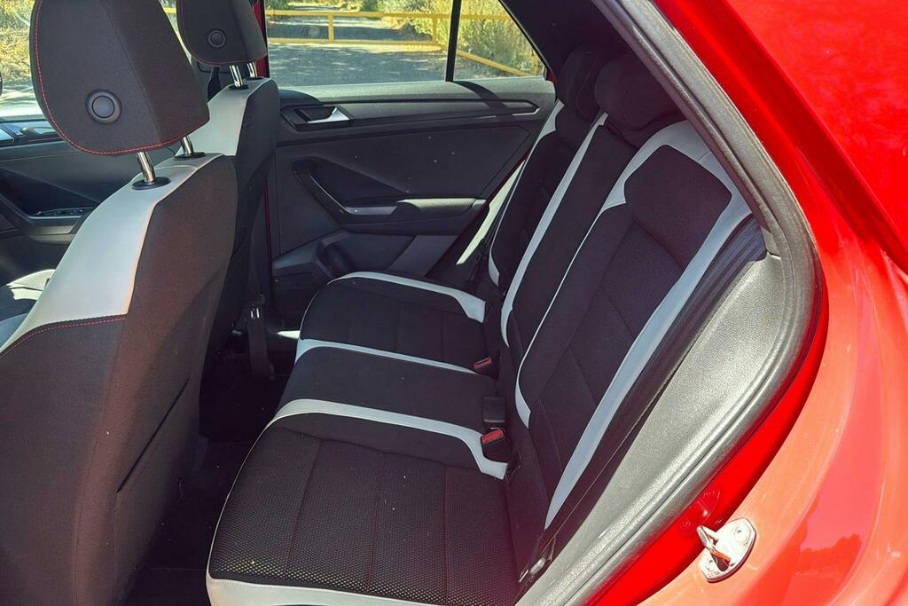 Volkswagen T-Roc 2.0 Tsi Sel Suv Dsg 4Motion Red #4