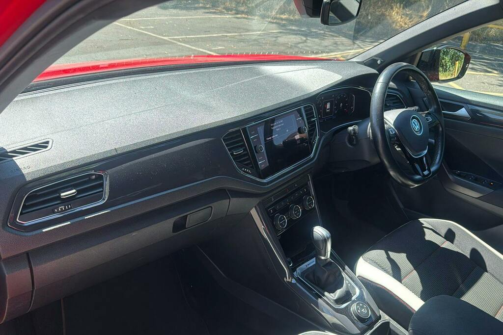 Volkswagen T-Roc 2.0 Tsi Sel Suv Dsg 4Motion Red #3