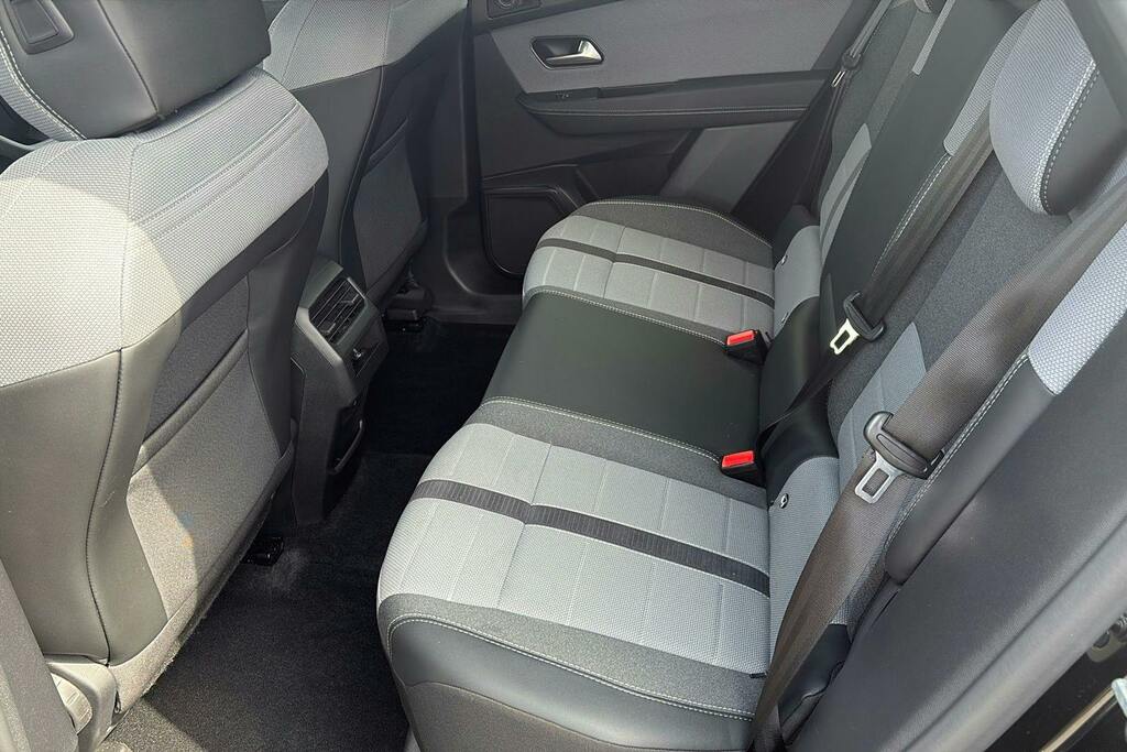Vauxhall Grandland 1.2 Ultimate Suv Hybrid E Dct Black #4