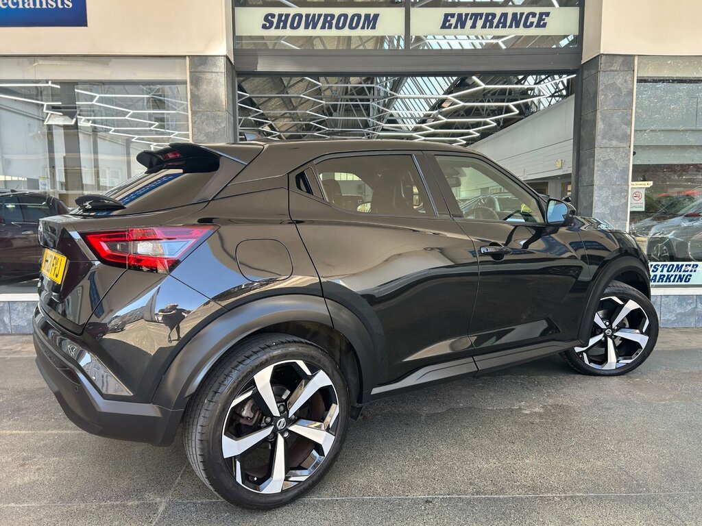 Nissan Juke 1.0 Dig-t Tekna Suv Euro 6 Ss 11 WH21FVJ Black #6
