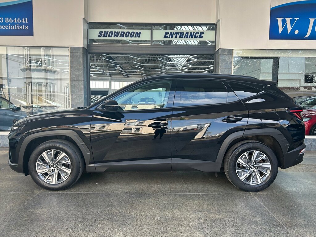 Hyundai Tucson 1.6 T-gdi Se Connect Suv Euro 6 Ss DV22XFO Black #3