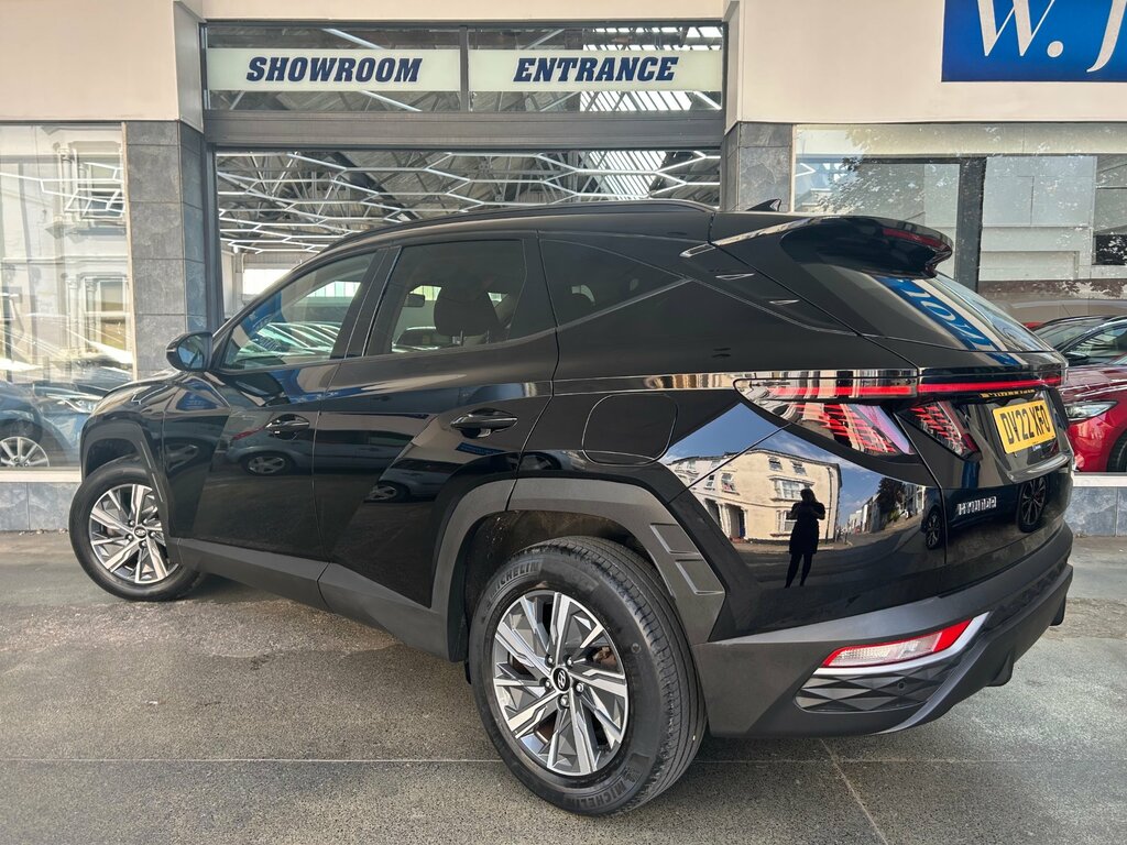 Hyundai Tucson 1.6 T-gdi Se Connect Suv Euro 6 Ss DV22XFO Black #4