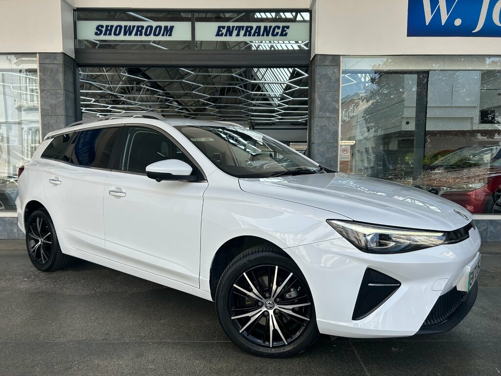 MG MG5 61.1Kwh Trophy Long Range Estate 15 White