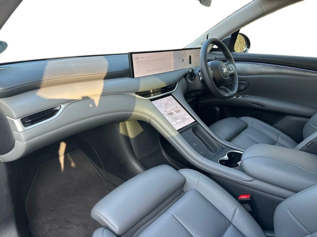 MG IM6 100Kwh Launch Edition Suv 4Wd 7 Black #3