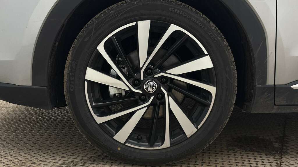 MG ZS 1.5 Hybrid Trophy Suv Hybrid Euro LE75FBN Silver #6
