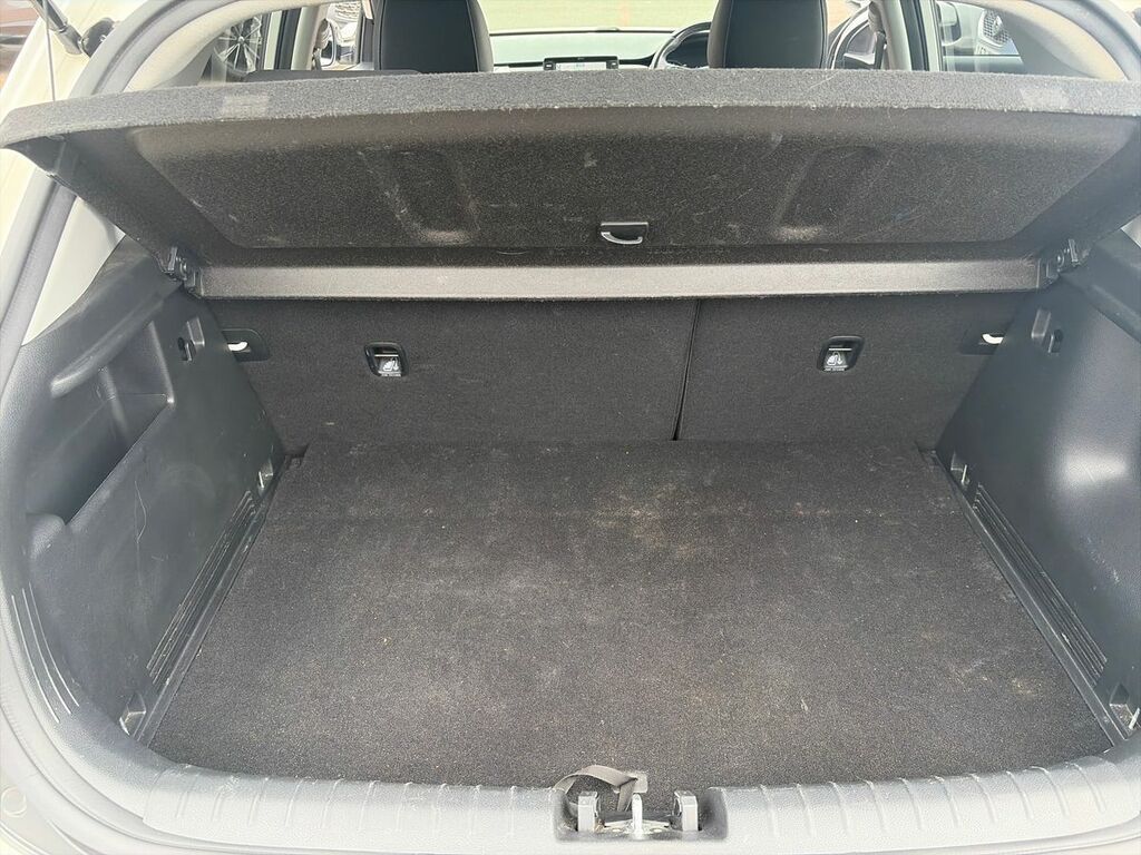 Kia Stonic 1.6 Crdi 2 Estate #13
