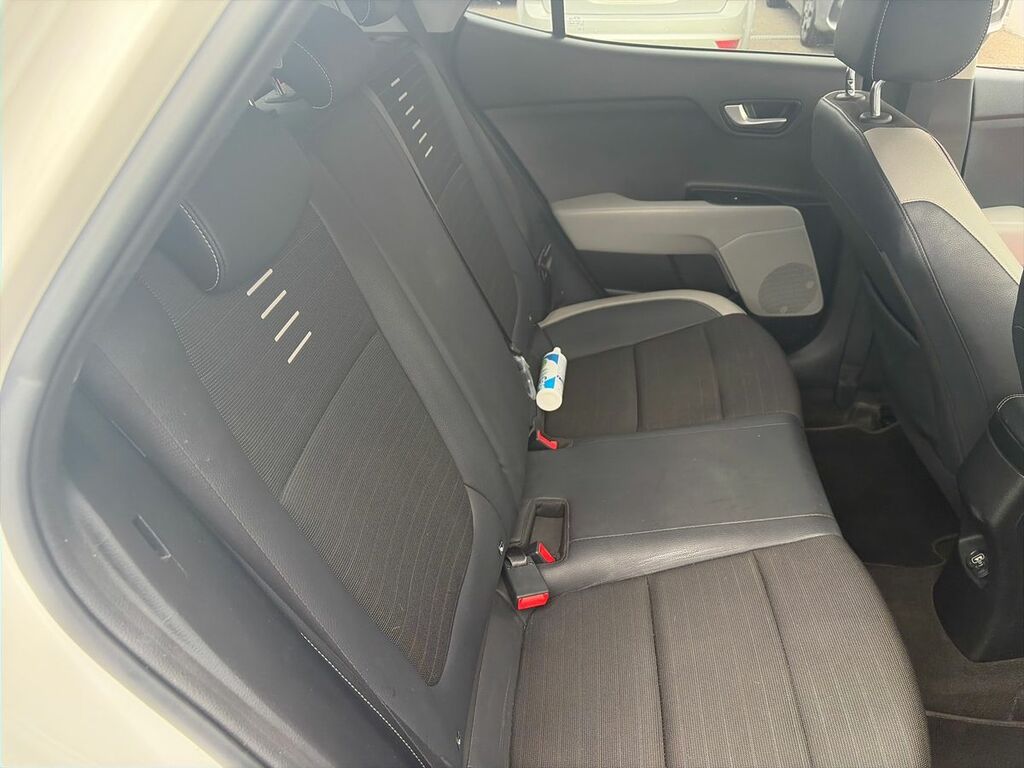 Kia Stonic 1.6 Crdi 2 Estate #12