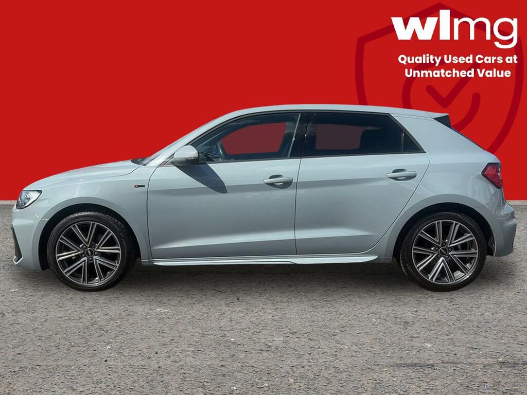 Audi A1 30 Tfsi 110 Black Edition S Tronic SXZ5498 White #14