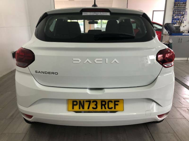Dacia Sandero 1.0 Tce Essential White #4