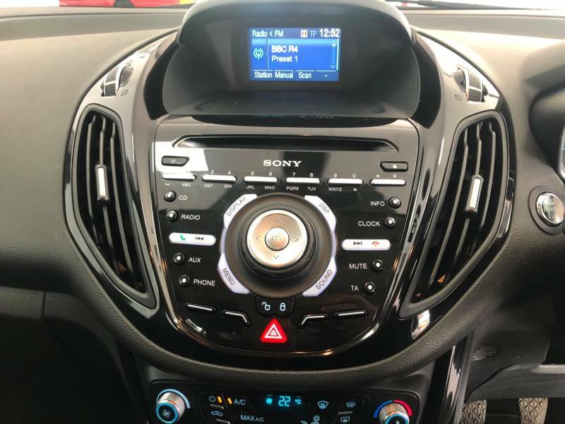 Ford B-Max 1.6 Zetec - Low Mileage - Heated Scree Red #16
