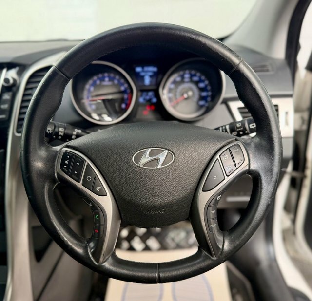 Hyundai I30 1.0 T-gdi Mhev Se Connect Hatchback Hyb Brown #24