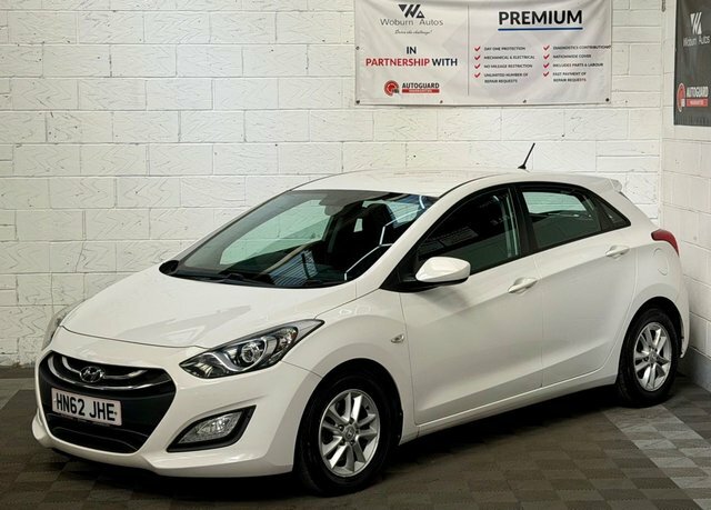 Hyundai I30 1.6 Active Hatchback Euro 5 120 P White #6