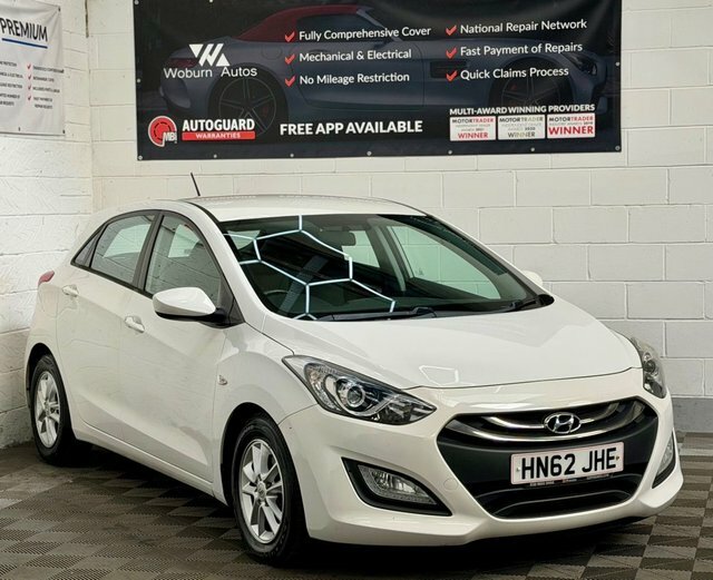 Hyundai I30 1.6 Active Hatchback Euro 5 120 P White #4