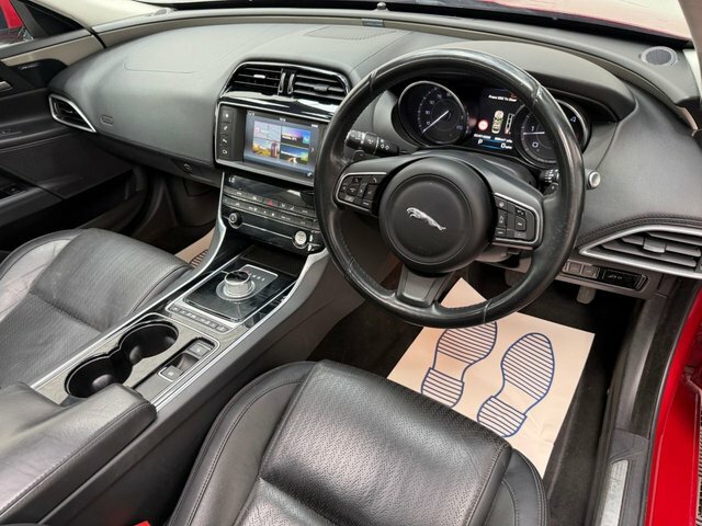 Jaguar XE R-sport White #17