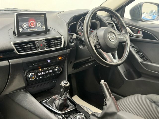 Mazda 3 2.0 Skyactiv-g Se-l Nav Hatchback Manua Black #3