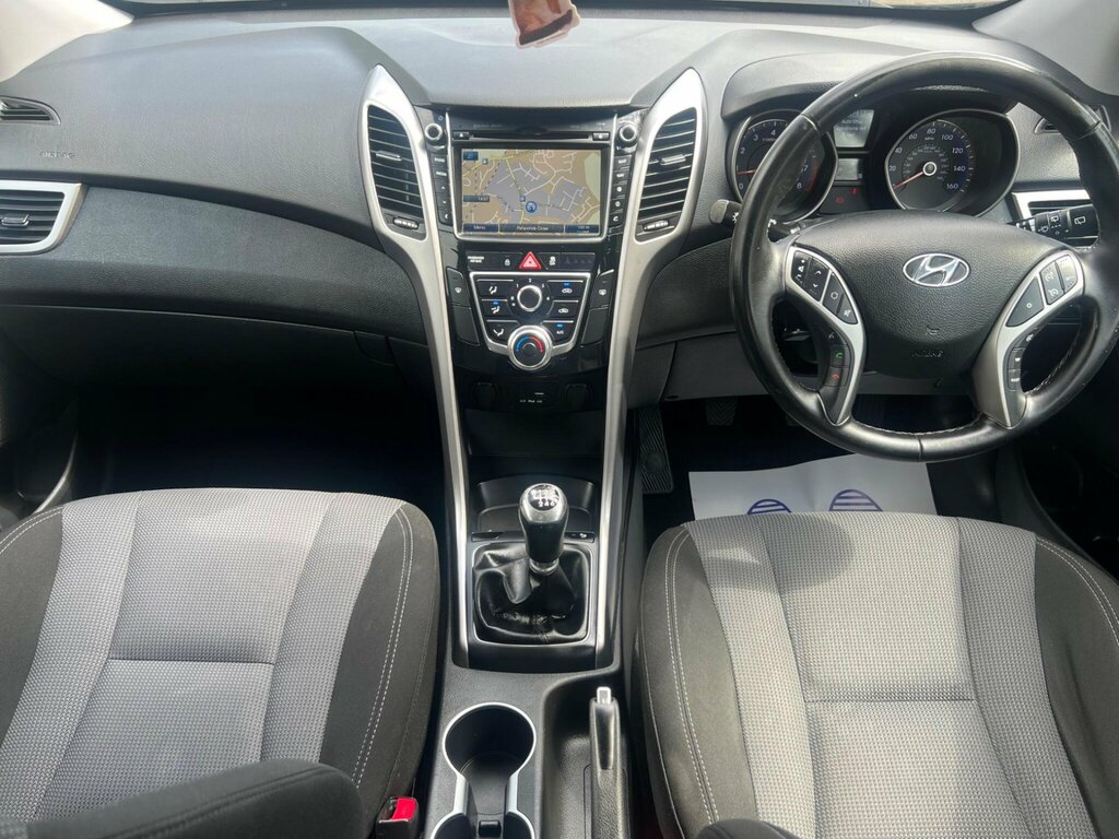 Hyundai I30 Hatchback 1.4 Blue Drive Se Euro 6 Ss 2016 Grey #27