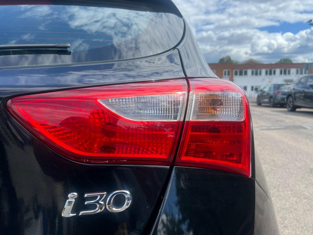 Hyundai I30 Hatchback 1.4 Blue Drive Se Euro 6 Ss 2016 Grey #17