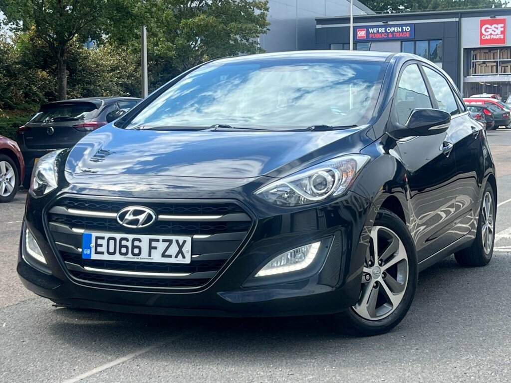 Hyundai I30 1.4 Blue Drive Se Nav Euro 6 Ss Black #4