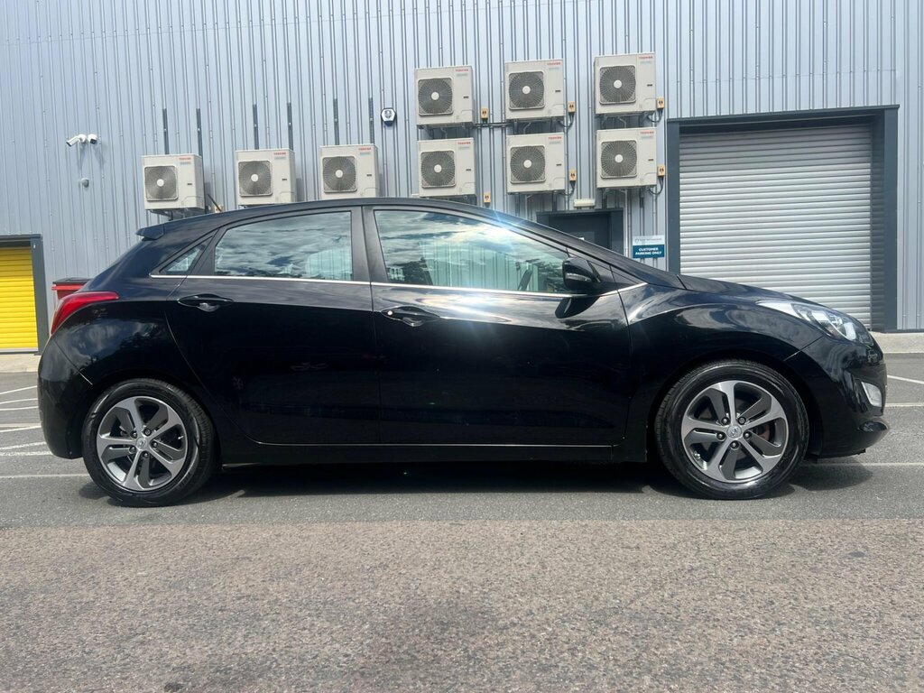 Hyundai I30 Hatchback 1.4 Blue Drive Se Euro 6 Ss 2016 Grey #9